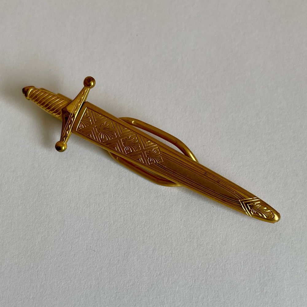 Vintage Signed Hickok USA Ornate Goldtone Removable Sword Tie Bar